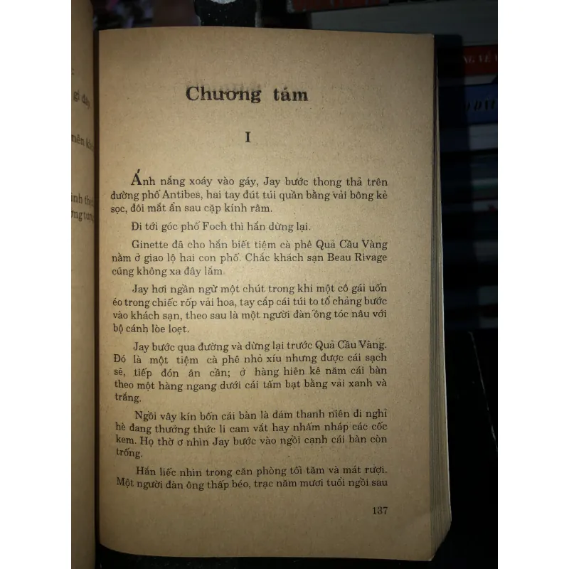 Thằng khùng - James Hadley Chase 795467