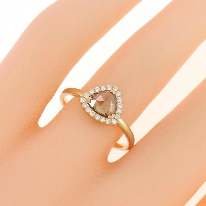 【Sản phẩm mới】Nhẫn kim cương K18YG 0.72CT 672091