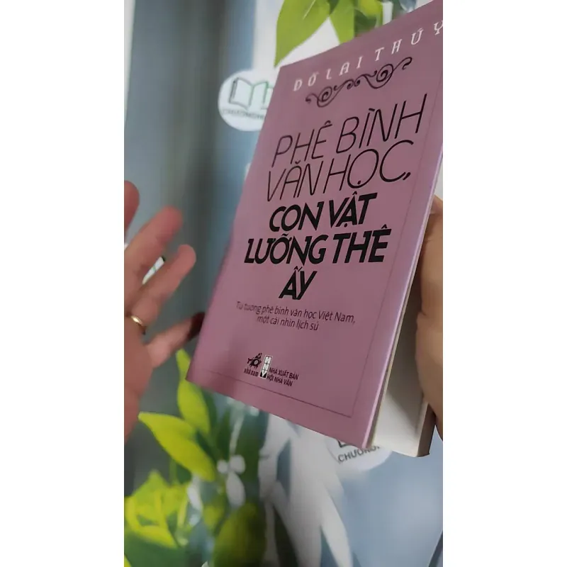 [MIỄN PHÍ BỌC SÁCH] Phê Bình Văn Học, Con Vật Lưỡng Thể Ấy - Đỗ Lai Thúy 798448