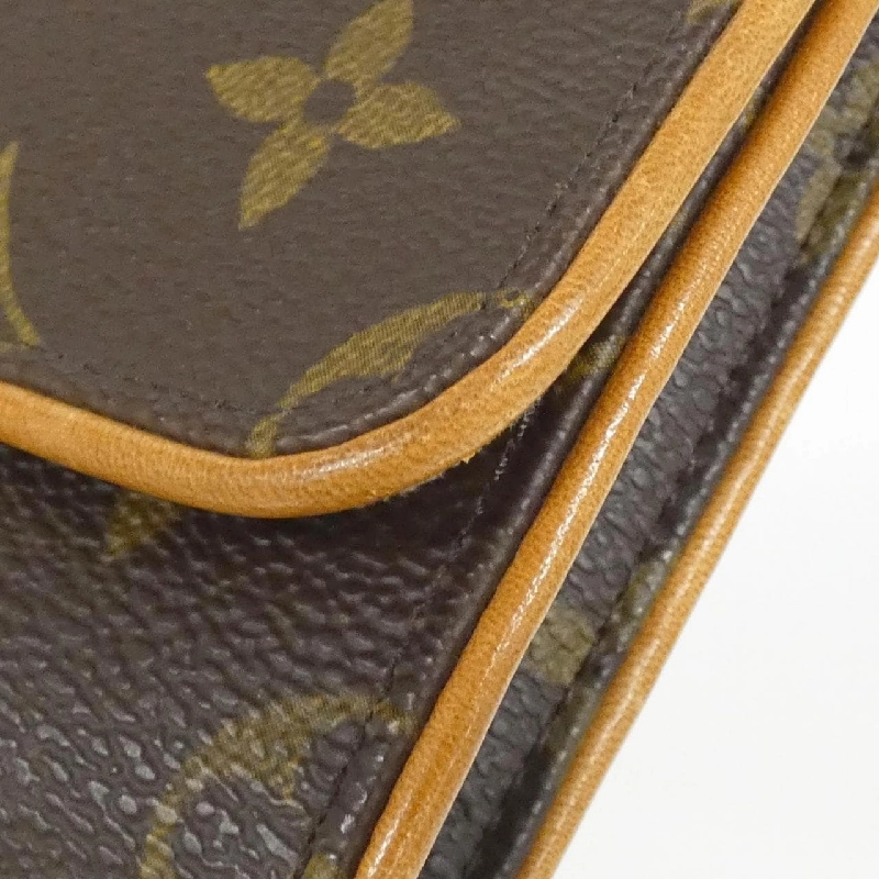Túi đeo vai Louis Vuitton Monogram Pochette Twin GM M51852 611204