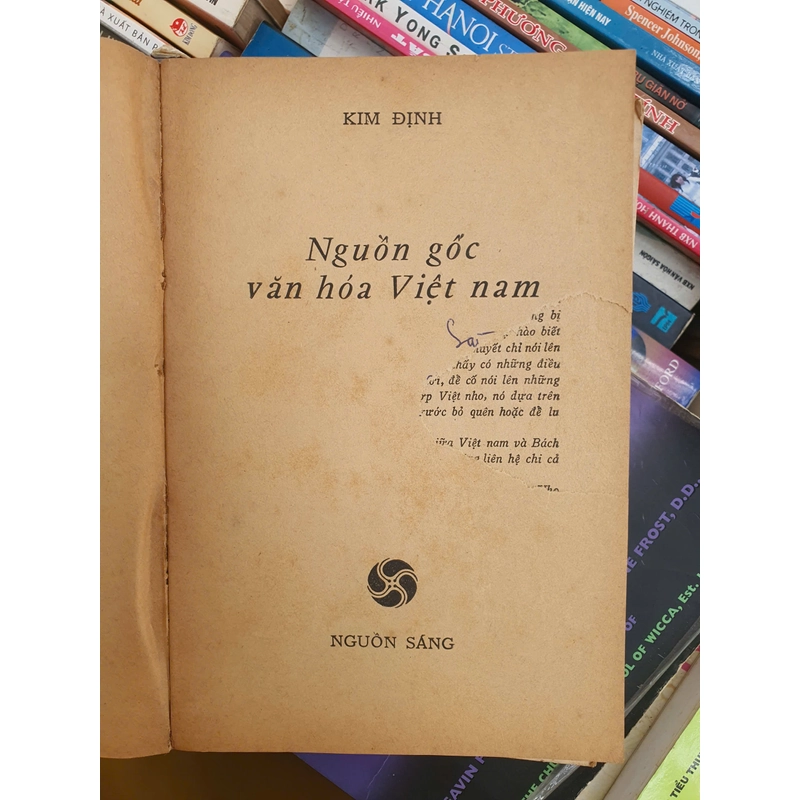 NGUỒN GỐC VĂN HÓA VIỆT NAM - KIM ĐỊNH 474187