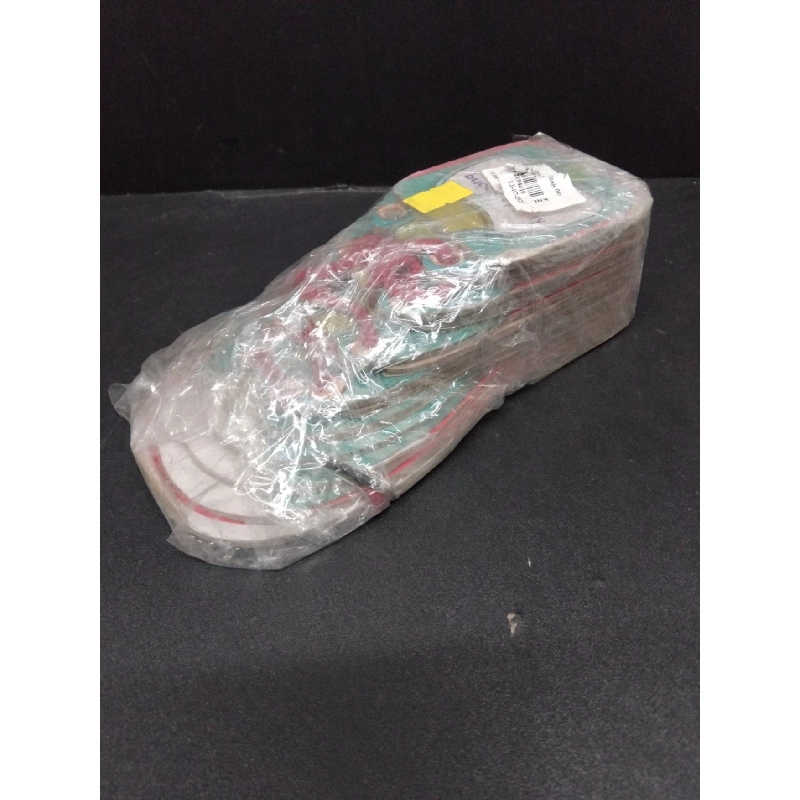 Bé trai tháo vác buộc dây giày - Sách tương tác giáo dục trẻ mới 80% bẩn nhẹ HCM1008 MẸ VÀ BÉ 916473