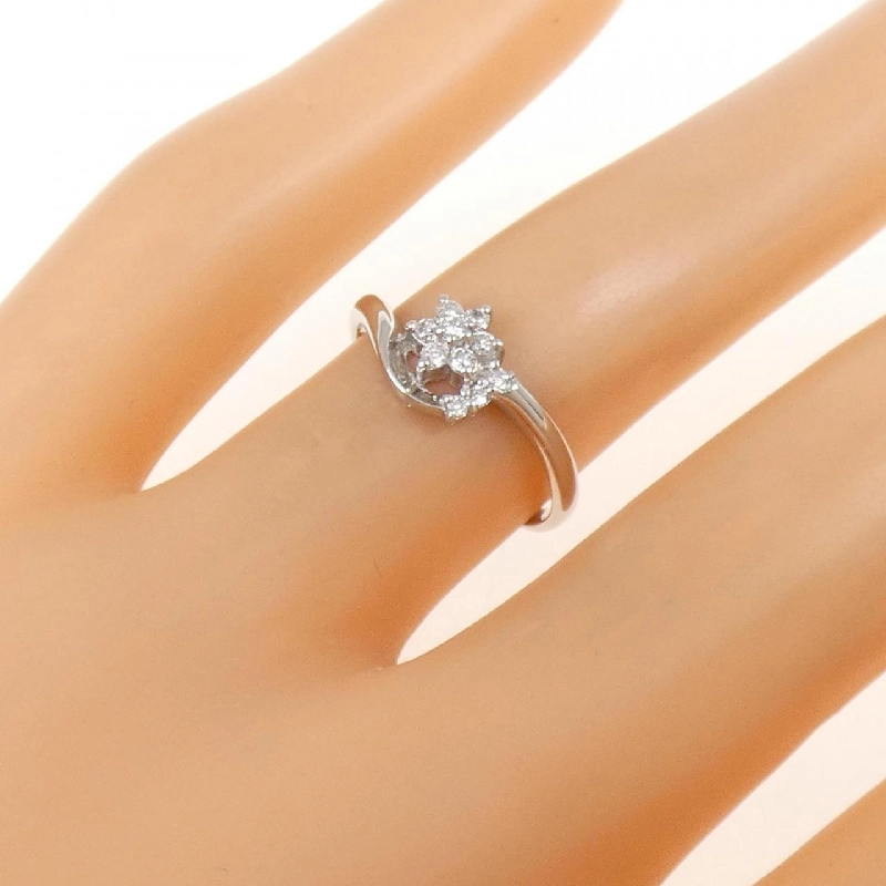 Nhẫn kim cương hoa PT900 0.12CT 671359