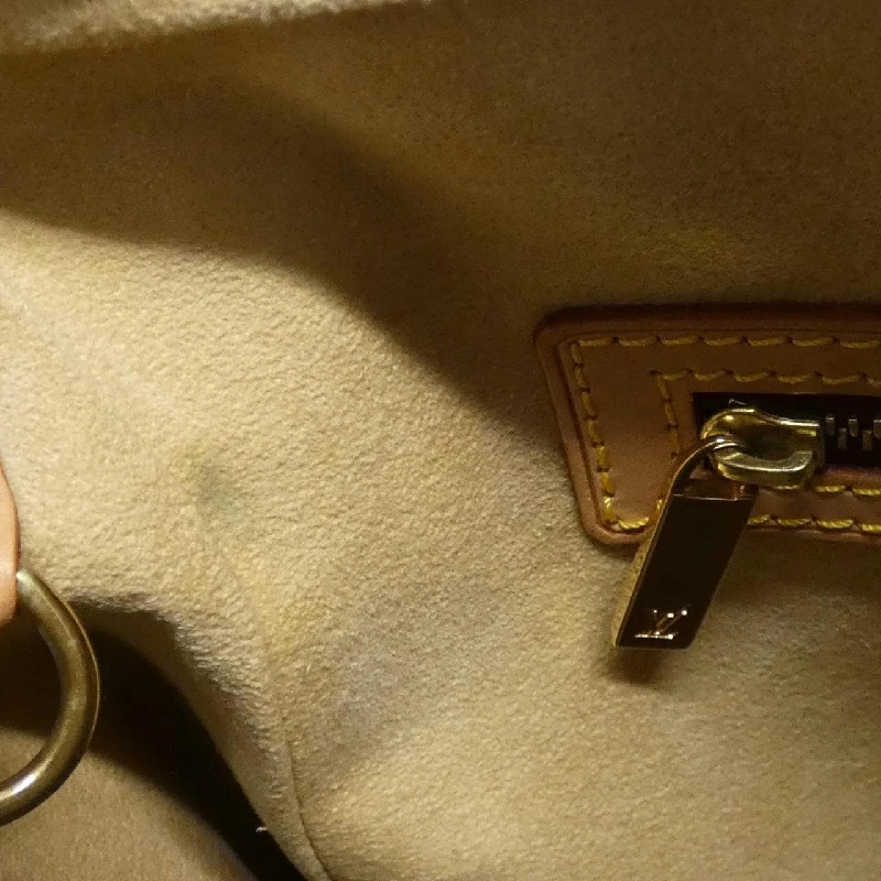 Túi xách vai Louis Vuitton Monogram Looping GM M51145 611656