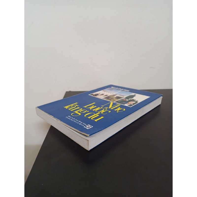 Nhẹ Bước Lãng Du (2012) - Nguyễn Chấn Hùng Mới 90% HCM.ASB0403 913453