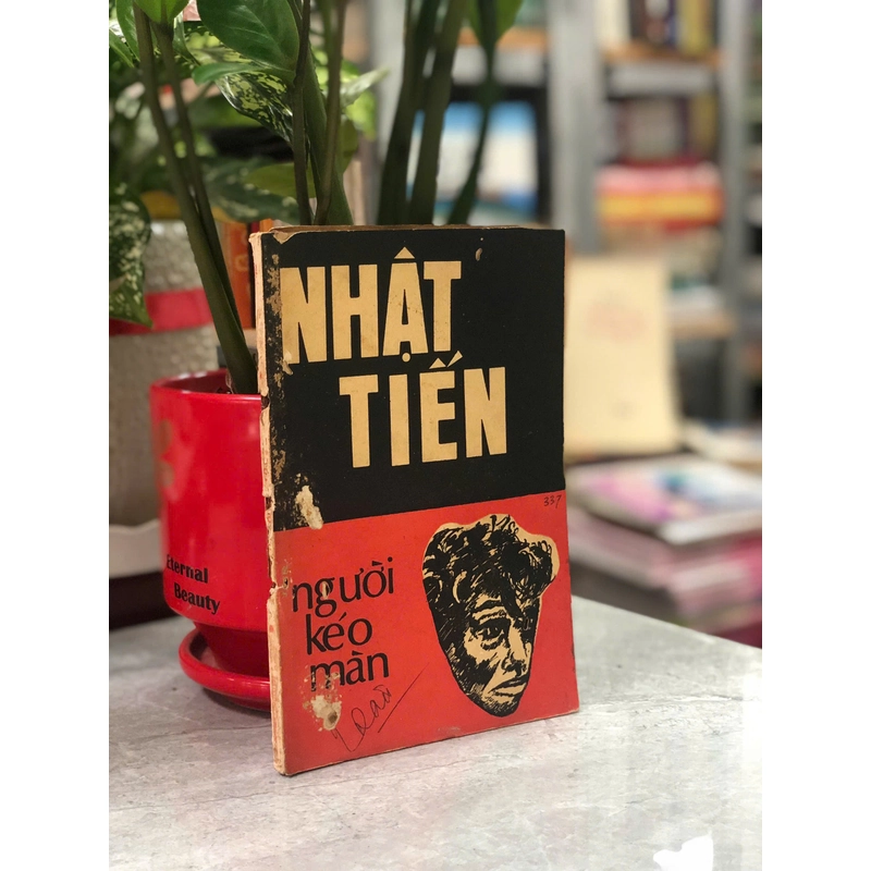 NGƯỜI KÉO MÀN - NHẬT TIẾN 454913