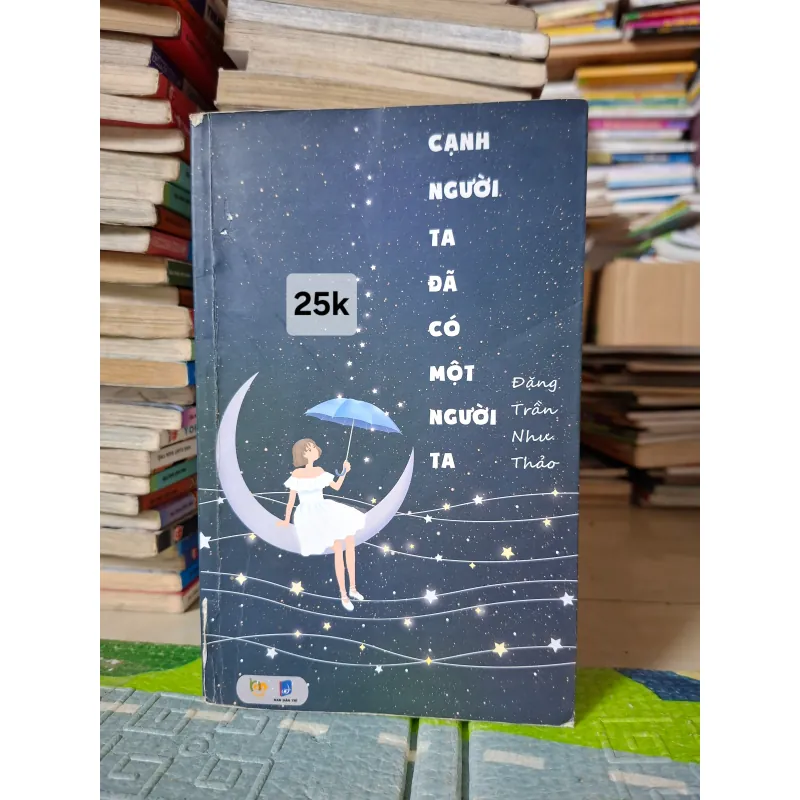 Cạnh người ta đã có một người ta 1002212