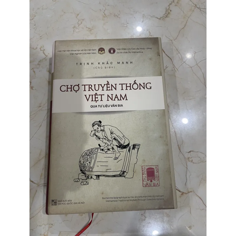 Chợ truyền thống Việt Nam qua tư liệu văn bia 970747