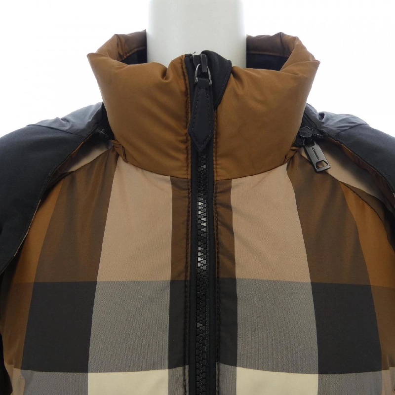 Áo khoác lông vũ BURBERRY 8046381 628041