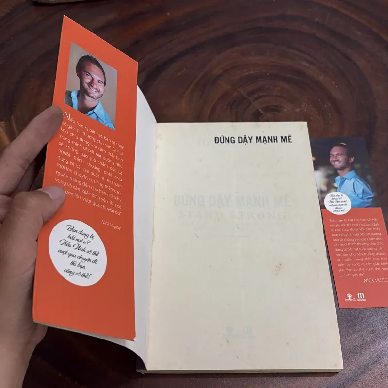 II Sách Kỹ Năng: Đứng Dậy Mạnh Mẽ (Stand Strong) - Nick Vujicic - 2014 1007015