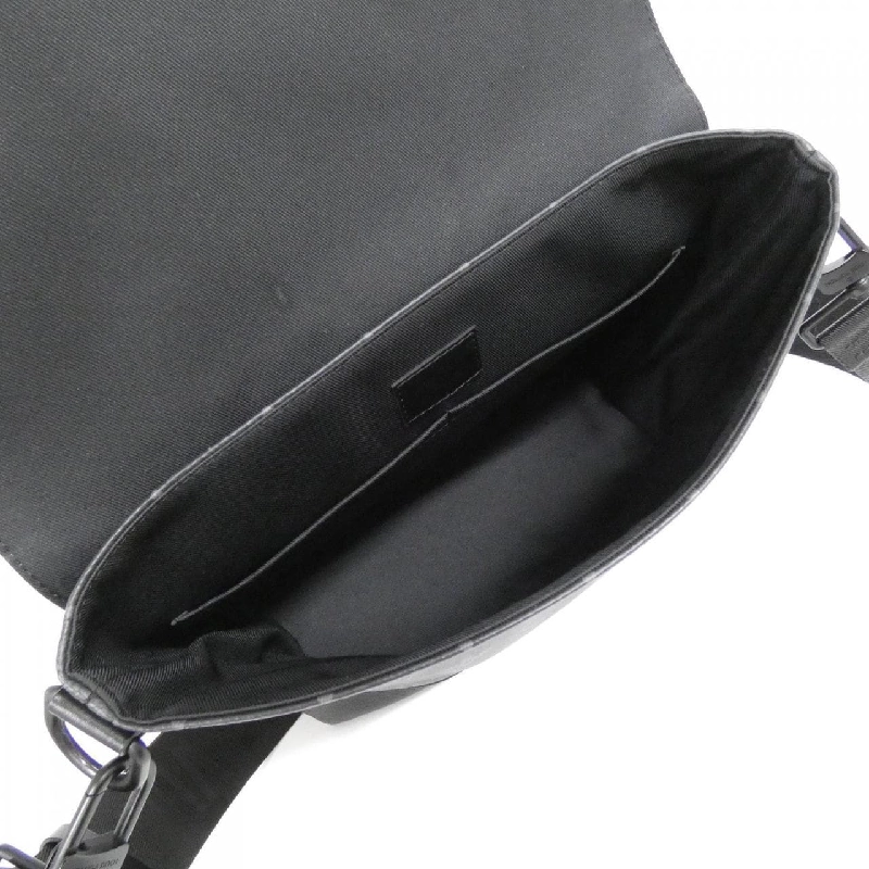 Túi đeo chéo Louis Vuitton Monogram Eclipse Soumure M45911 611329