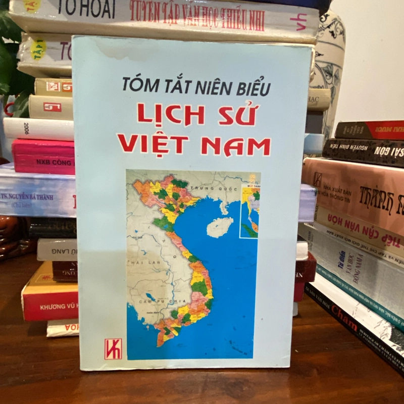 TÓM TẮT NIÊN BIỂU LỊCH SỬ VIỆT NAM (XB 1998) 464326