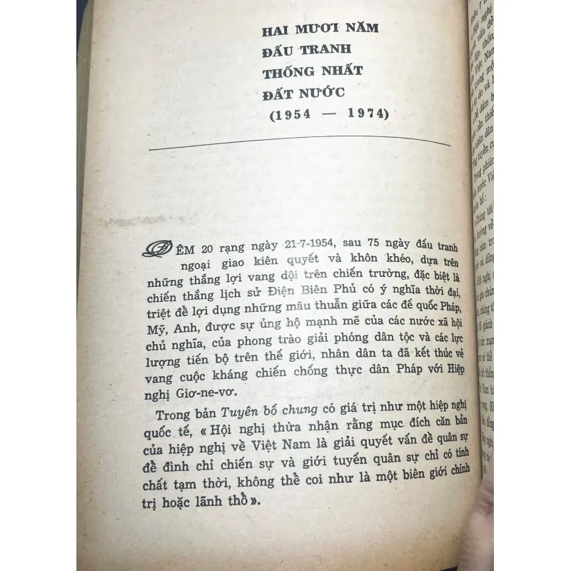 SÁCH NƯỚC VIỆT NAM LÀ MỘT - DÂN TỘC VIỆT NAM LÀ MỘT 783255