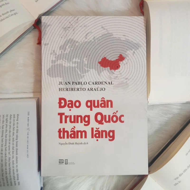 Đạo quân Trung Quốc thầm lặng - Juan Pablo Cardenal, Heriberto Araújo 501843