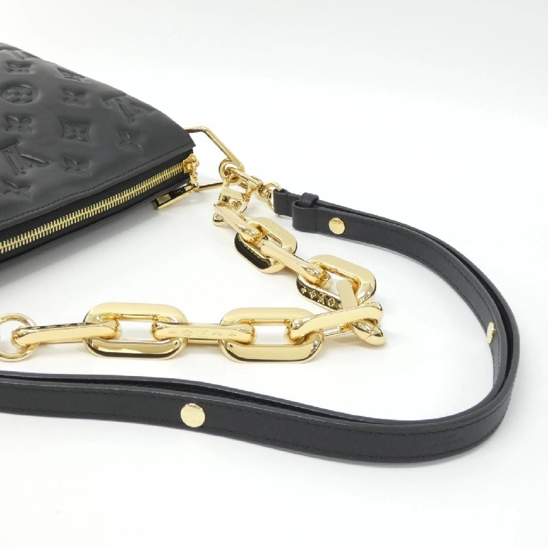 Túi xách vai Louis Vuitton Coussin BB M20574 609158