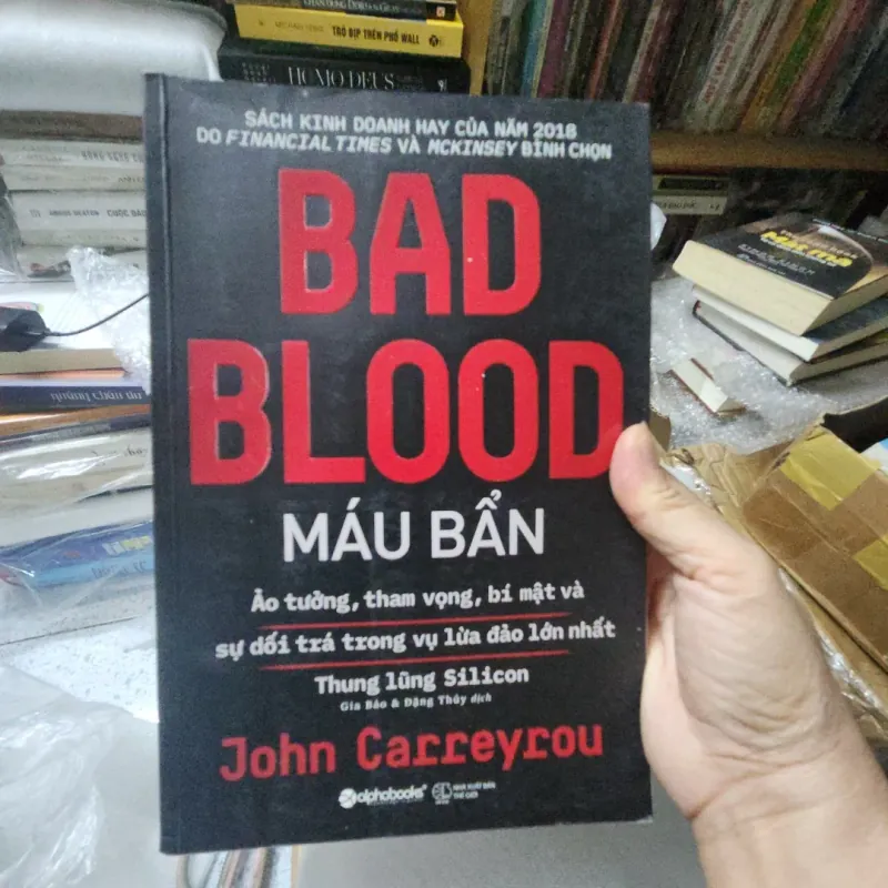 Máu bẩn John Careyrou 1001397