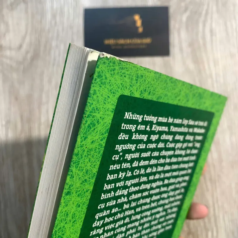 Khu vườn mùa hạ - Kazumi Yumoto 762732