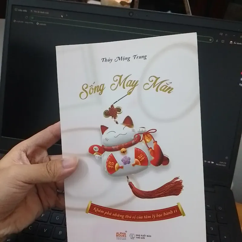 Sống May Mắn - Thủy Mộng Trung - Mới 99% 575925