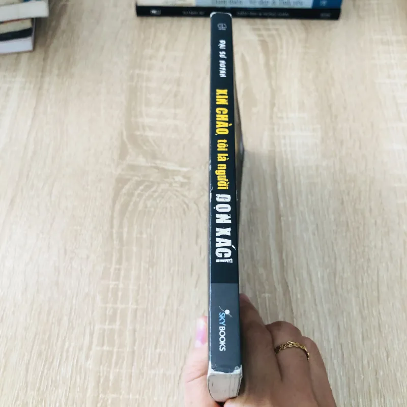 XIN CHÀO, TÔI LÀ NGƯỜI DỌN XÁC 1004054