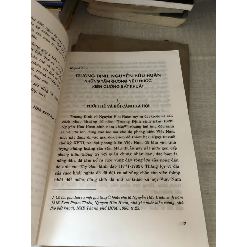 Gương sáng ngàn đời 976096