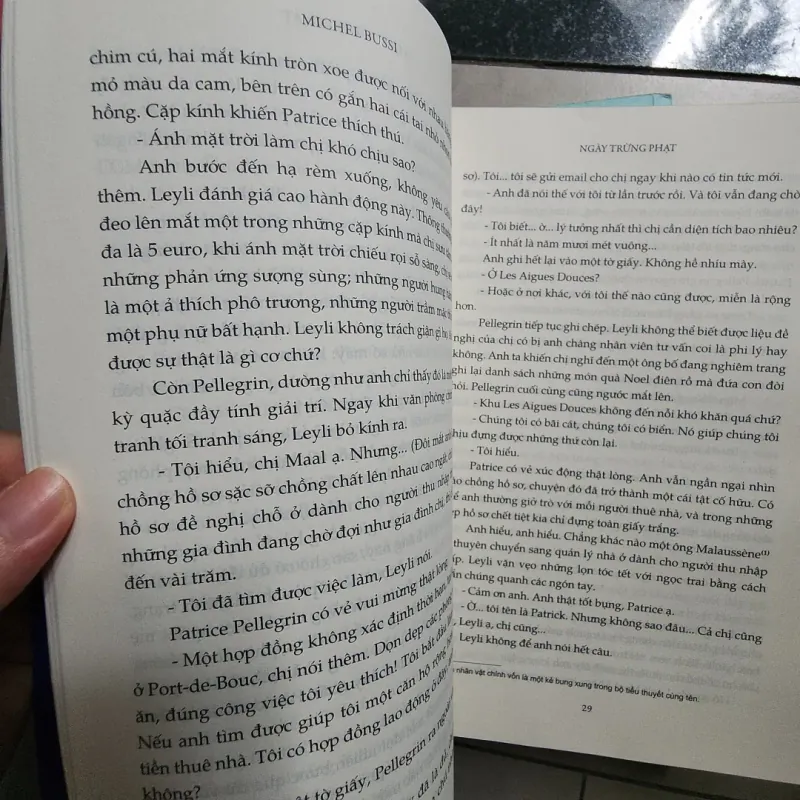 Sách combo 2 quyển Kho báu bị nguyền rủa và Vết khắc hằn trên cát của Bussi 503542