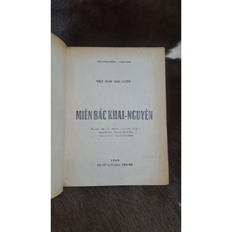Miền Bắc Khai Nguyên - sách xưa về miền Bắc nguyên khai giá trị (sách đẹp vô cùng) 549156