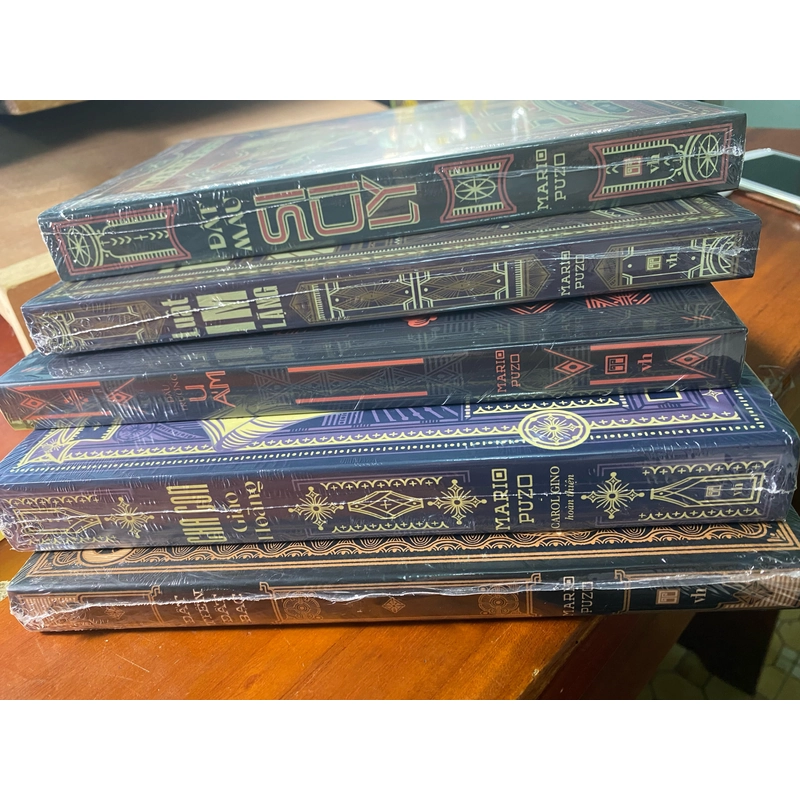 Combo 5 quyển Mario Puzo nguyên seal 479668