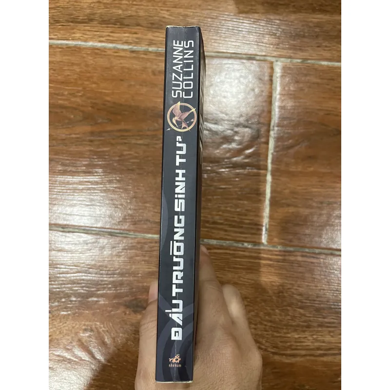 Đấu Trường Sinh Tử - Suzanne Collins (8) 620757