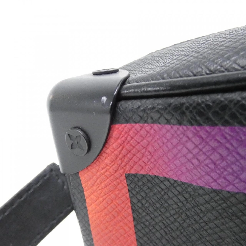 Túi đeo vai Louis Vuitton Taiga Màu cầu vồng Mini Soft Trunk M30351 - Hàng hiệu Chính hãng 767412