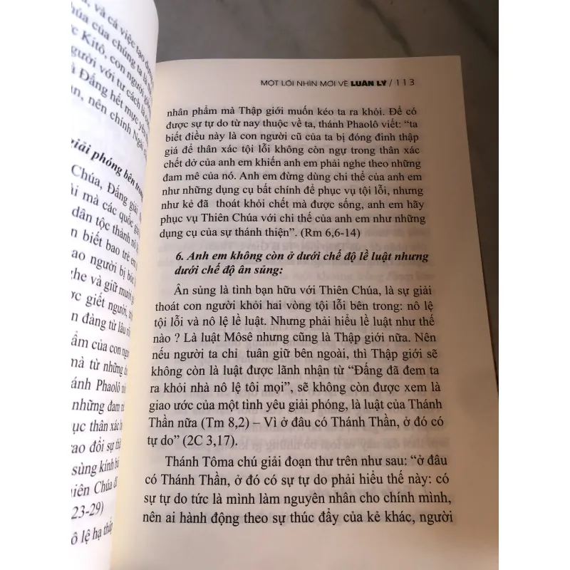 Một lối nhìn mới về luân lý  791118