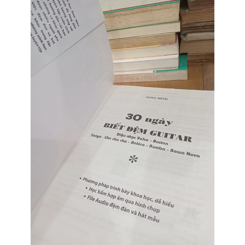 30 ngày biết đệm guitar - Song Minh 934214