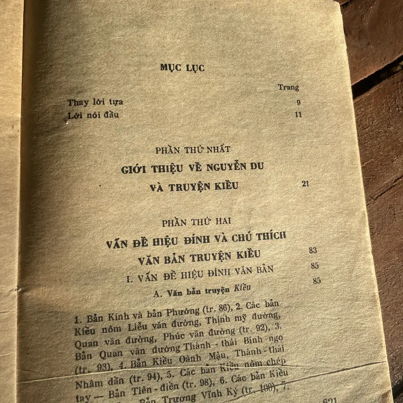 TRUYỆN KIỀU - NGUYỄN THẠCH GIANG KHẢO ĐÍNH VÀ CHỦ THÍCH (phụ bản in màu) 702056