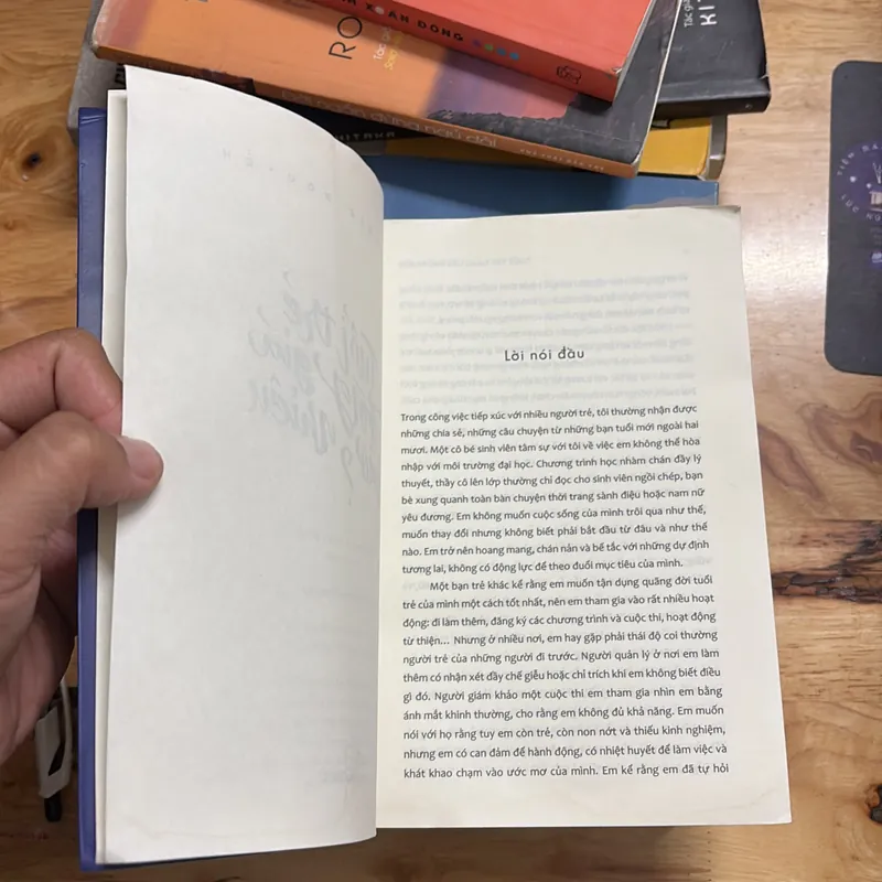 II Sách Kỹ Năng: Tuổi Trẻ Đáng Giá Bao Nhiêu? - ROSIE NGUYỄN - 2017 640133