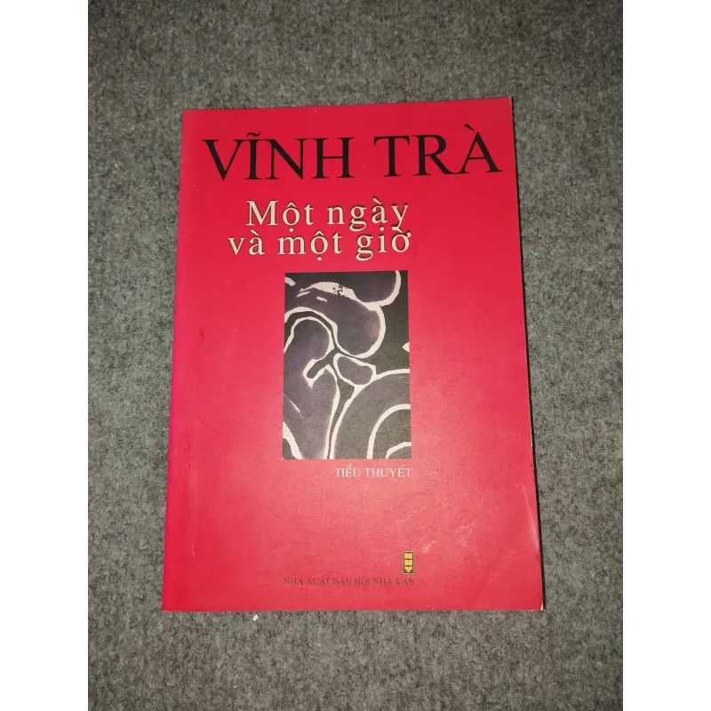 MỘT NGÀY VÀ MỘT GIỜ - VĨNH TRÀ 588734