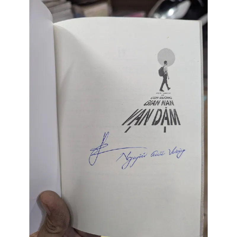 Đọc sách và con đường gian nan vạn dặm - Nguyễn Quốc Vương 358873