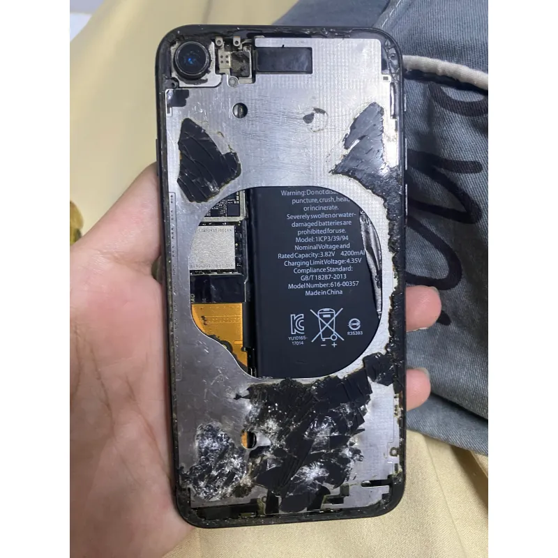 iphone 8 tặng sạc đây 780547