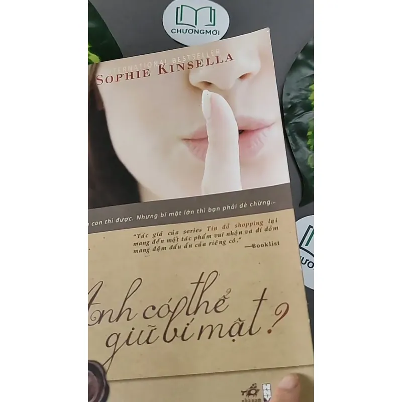 Anh Có Thể Giữ Bí Mật? (2012) - Sophie Kinsella 603335