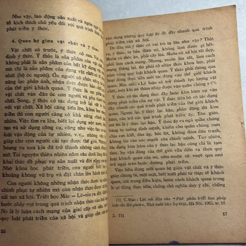 Triết học Mác-Lênin (chương trình sơ cấp) - 1976s 800805