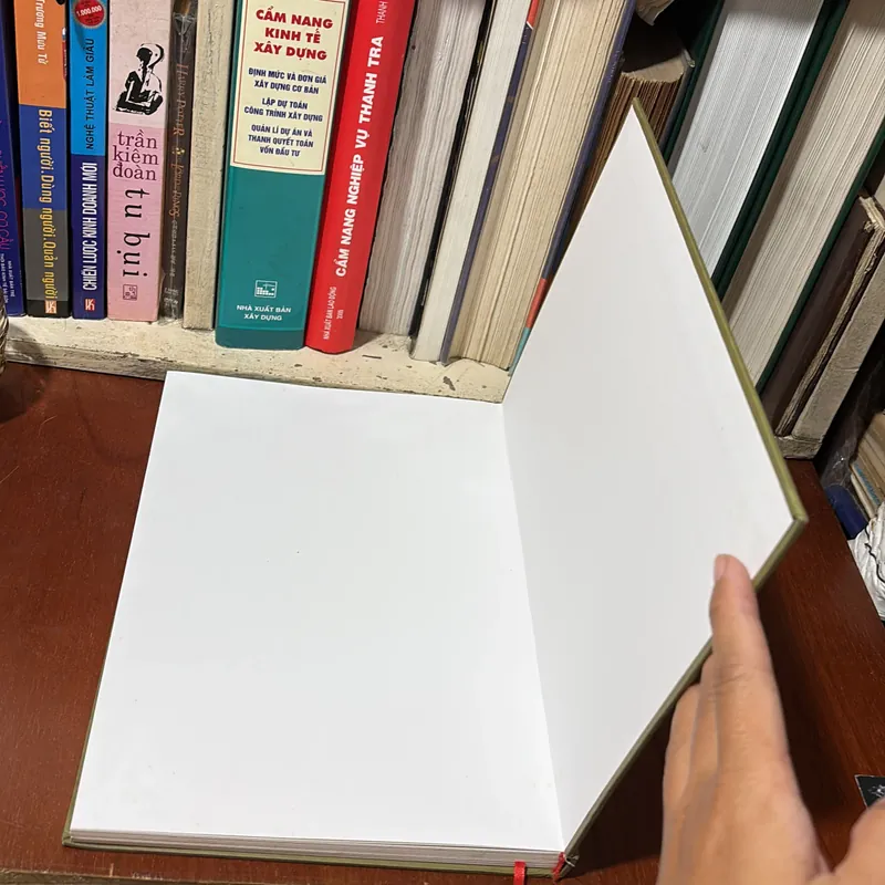 II Sách Hay: Tuyển Tập Các Châu Bản Triều Nguyễn Về Thực Thi Chủ Quyền Của Việt Nam… 739214