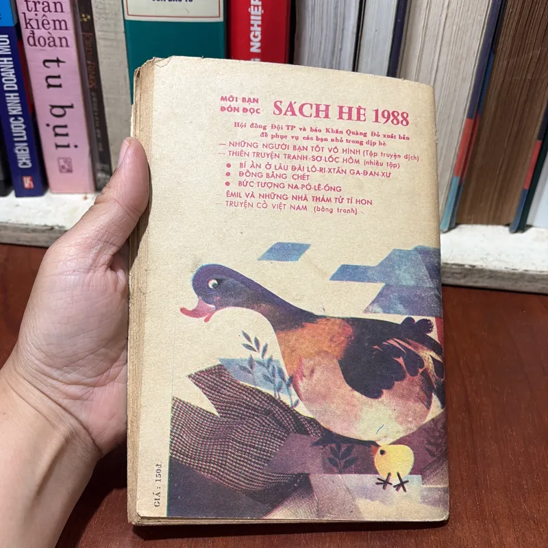 II Sách Thiếu Nhi: Ba Chuyện Ít Người Biết - Nhiều Tác Giả - 1988 764484