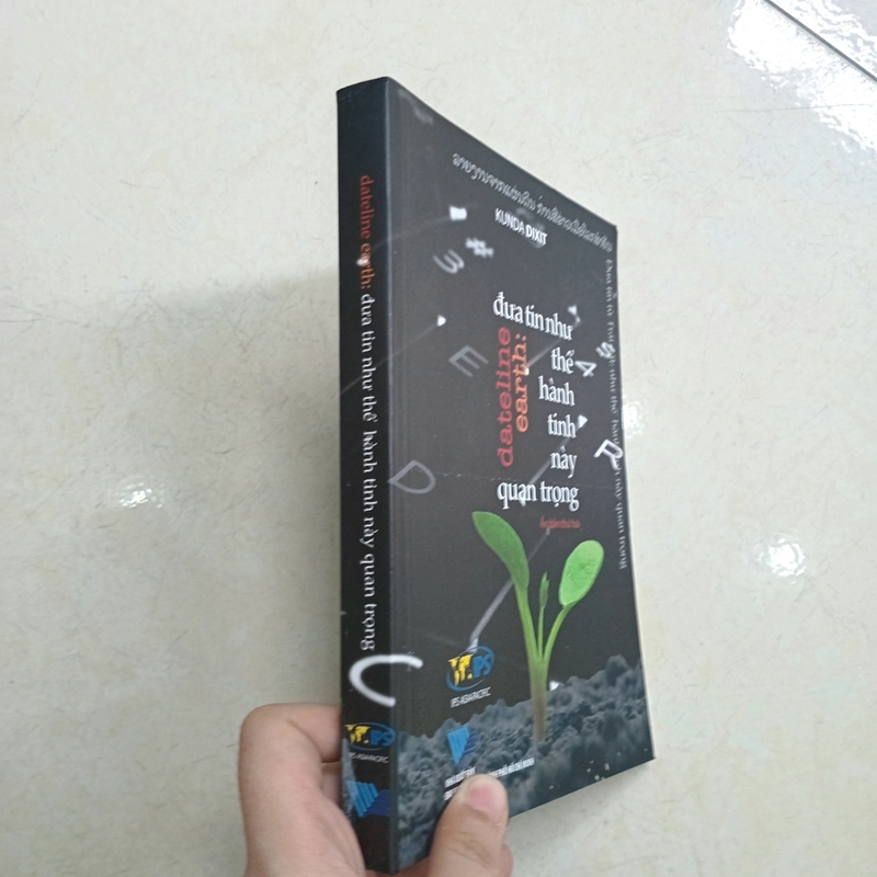 Đưa tin như thể hành tinh này quan trọng 📚 522006