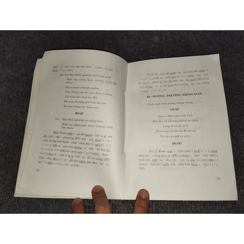 NHỮNG LÀN ĐIỆU CHÈO CỔ 957924