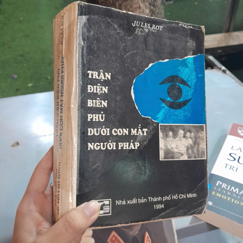 TRẬN ĐIỆN BIÊN PHỦ DƯỚI CON MẮT NGƯỜI PHÁP - JULES ROY 446436