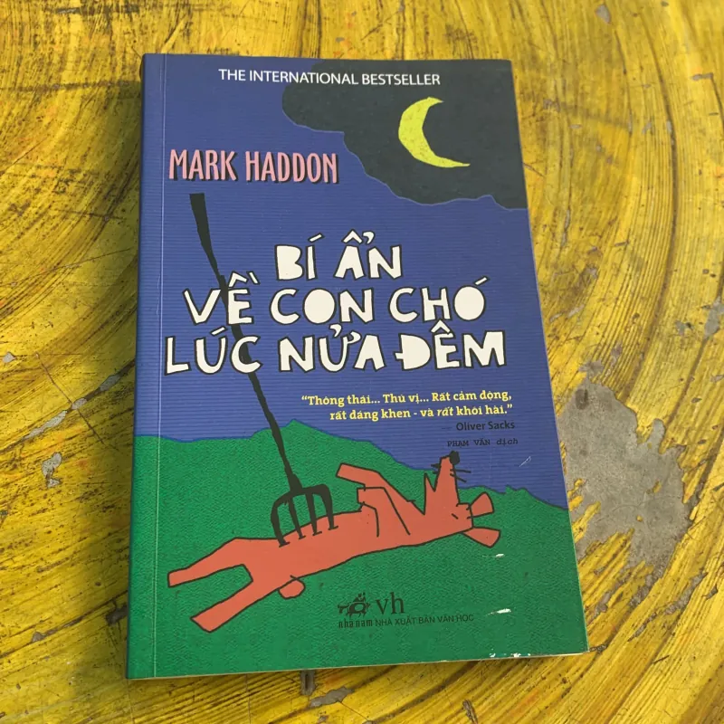BÍ ẨN VỀ CON CHÓ LÚC NỬA ĐÊM- mark haddon 747640