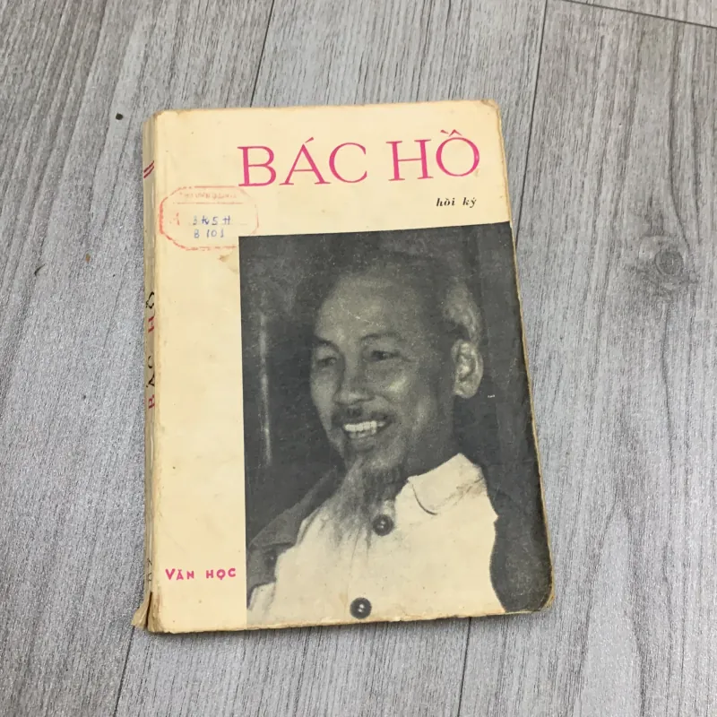 Hồi ký bác hồ 1960. 10a1 1025682