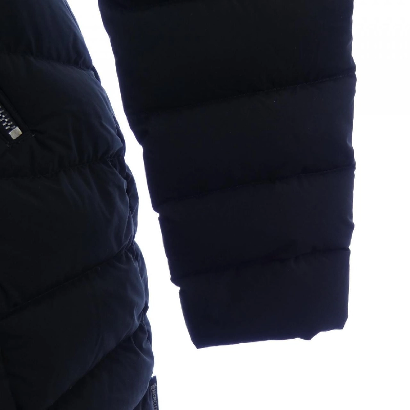 Áo khoác lông vũ MONCLER 637904