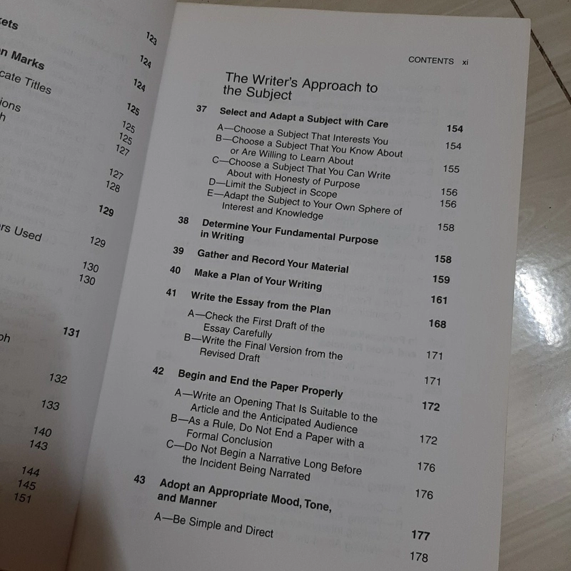 ESSENTIALS OF ENGLISH 329894