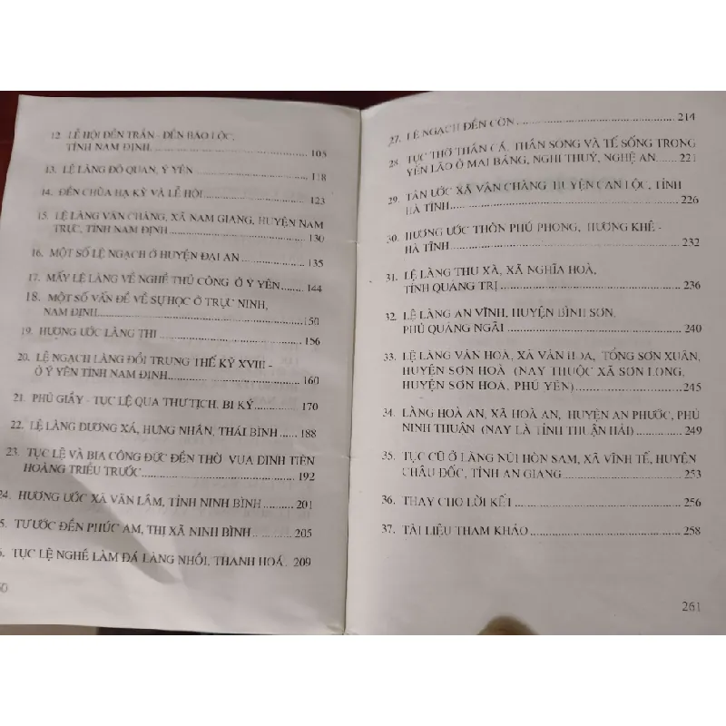 Lệ làng Việt Nam - Hồ Đức Thọ - Xb 1999 - 261 trang LỊCH SỬ - CHÍNH TRỊ - TRIẾT HỌC ANTQ2809 569735