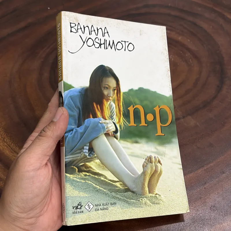 II Văn Họ Nhật Bản: N.P - BANANA JOSHIMOTO - 2006 977200