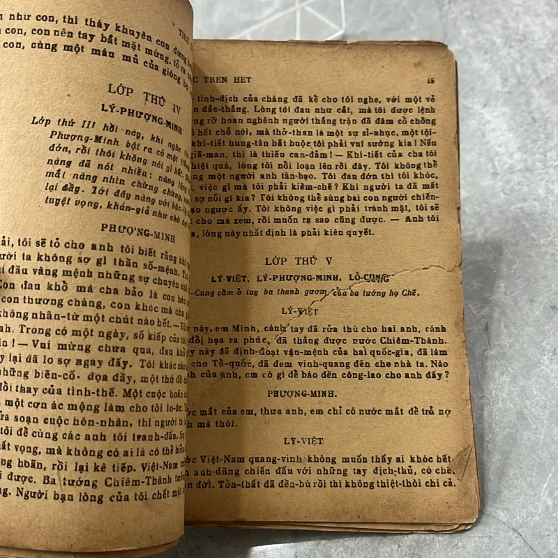 TỔ QUỐC TRÊN HẾT - VŨ ĐÌNH LONG 973312